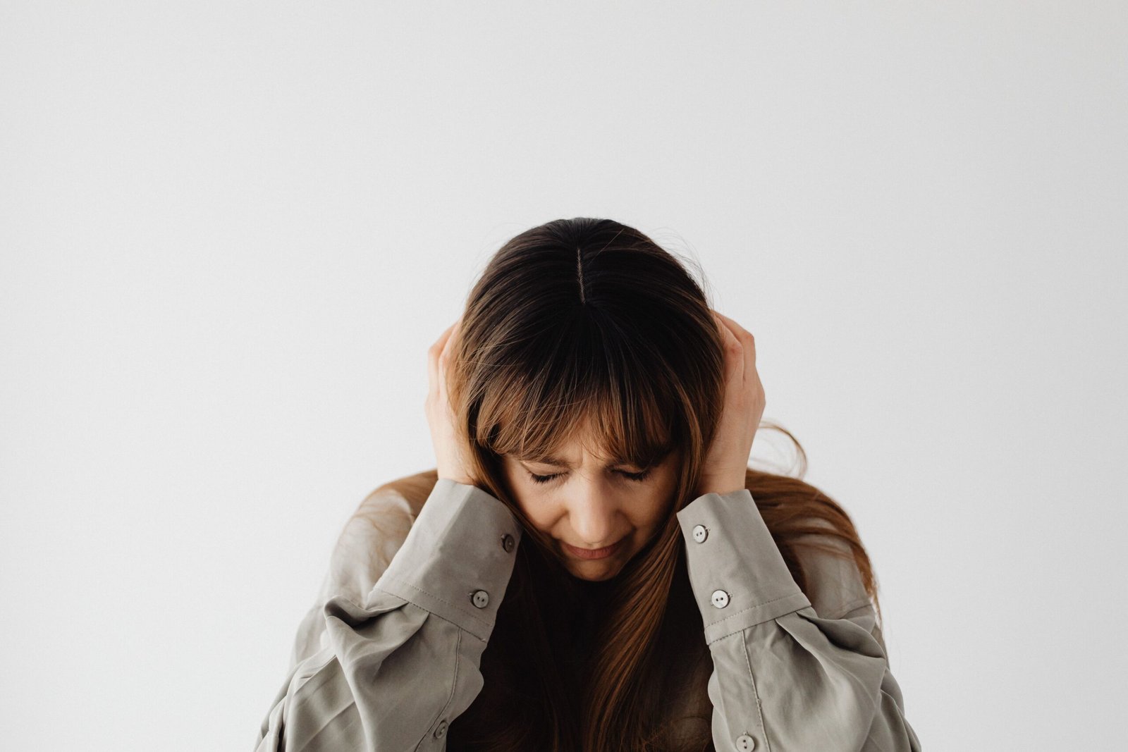 what causes ringing in the ears
